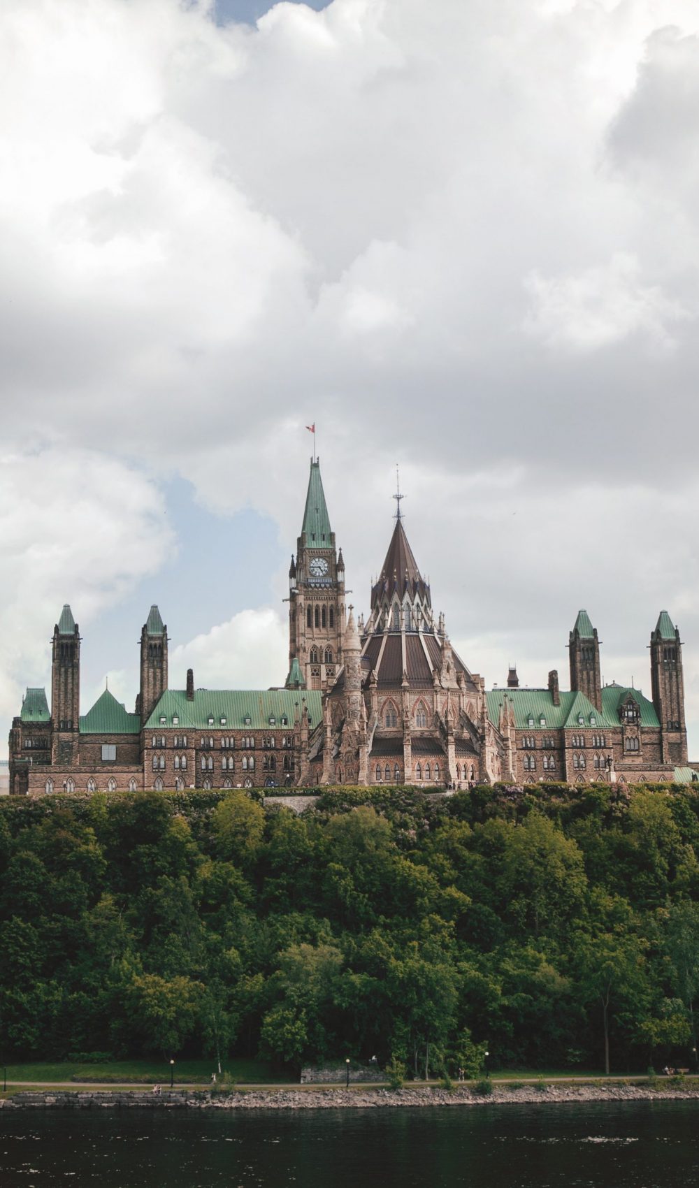 photo-of-beige-and-green-castle-1045915 photo-of-beige-and-green-castle-1045915